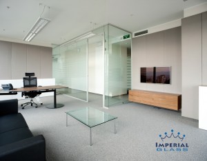 compartimentari birouri cu pereti de sticla