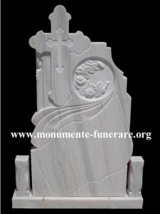 monumente funerare