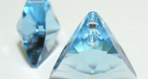 Pandantive Swarovski gasesti pe Margele-Bijuterii.com