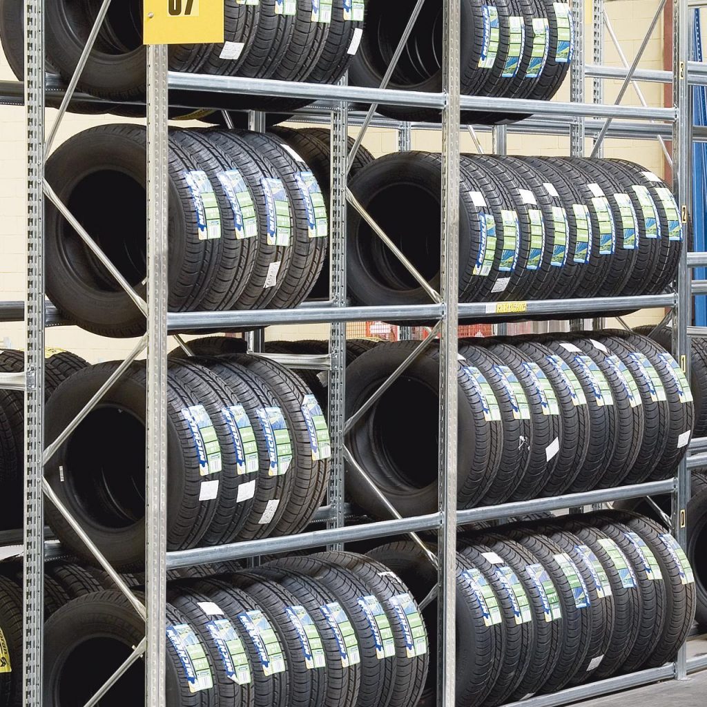 rafturi metalice pentru anvelope